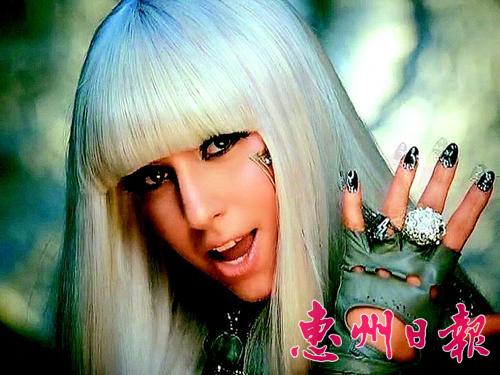 Lady Gaga's fashion wigs